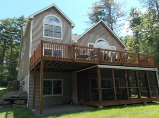 397 Lake Estate Cir, Hawley, PA 18428