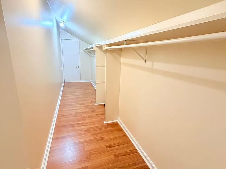 2035 N Graham Ave — Photo 24