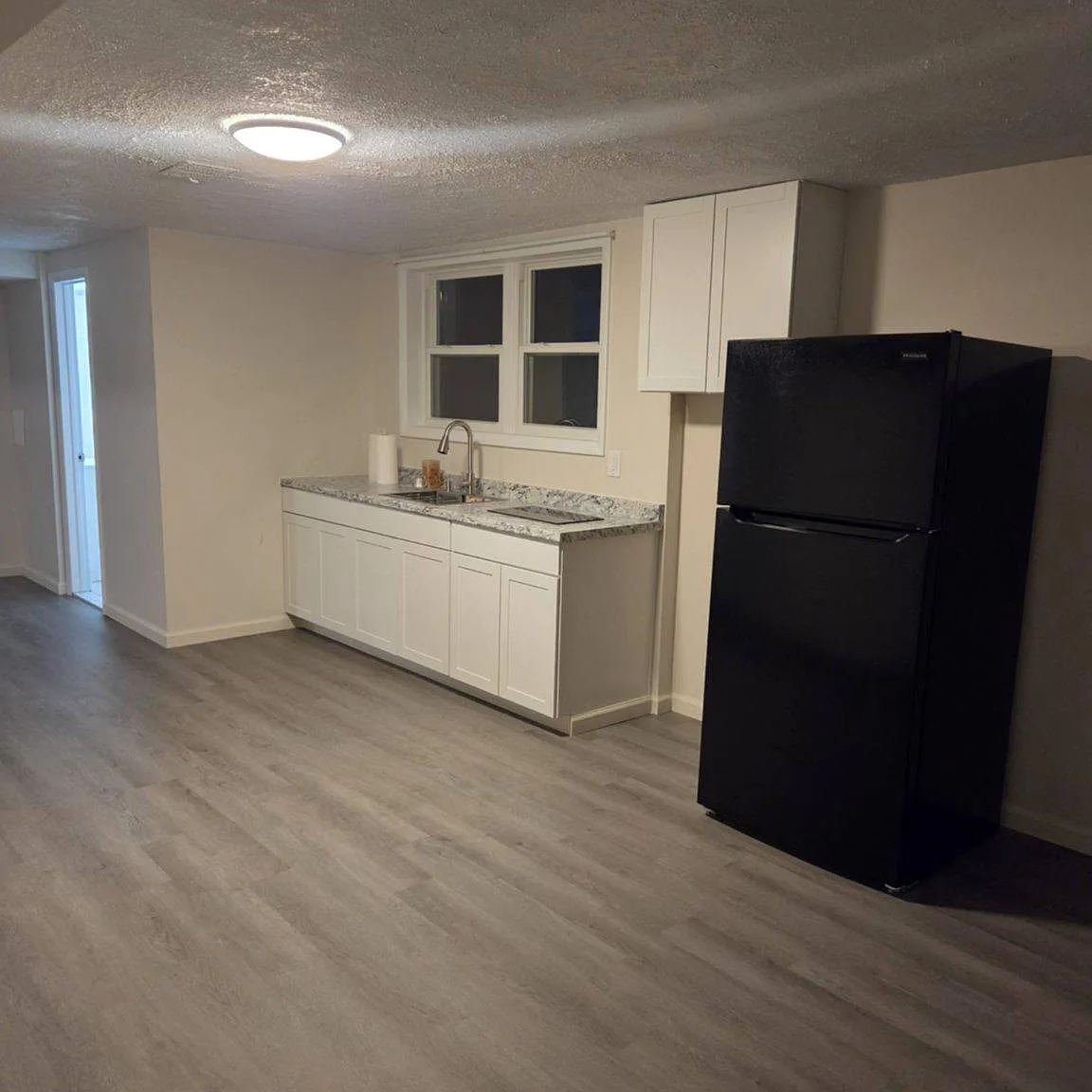 1 bed, 1.0 bath, 1276 sqft, $1,800 — Photo 3