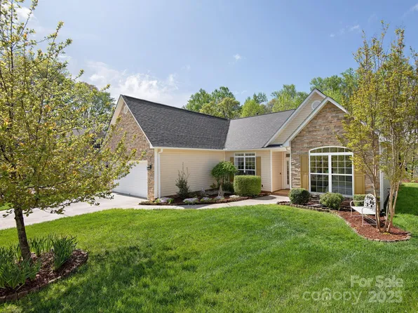 17 Hollow Crest Way, Arden, NC 28704