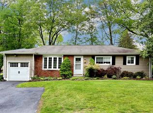 2 Bonnie Ln, New City, NY 10956