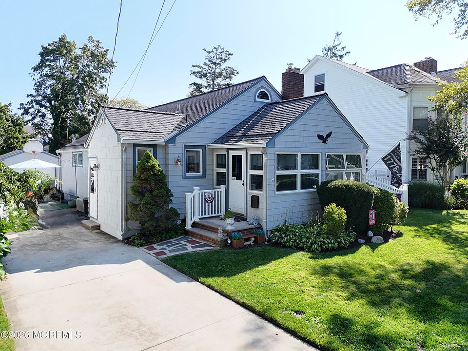 1st image of 328 Euclid Avenue