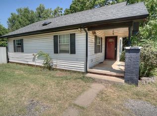 121 N Classen Ave, Moore, OK 73160