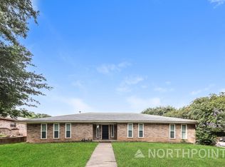 1368 Juniper Ln, Lewisville, TX 75077