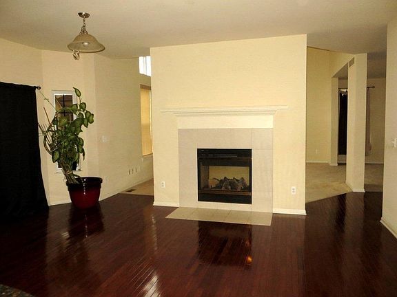 4th image of 13879 Basswood Cir