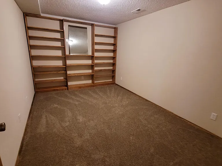 3951 W Tracy St — Photo 28