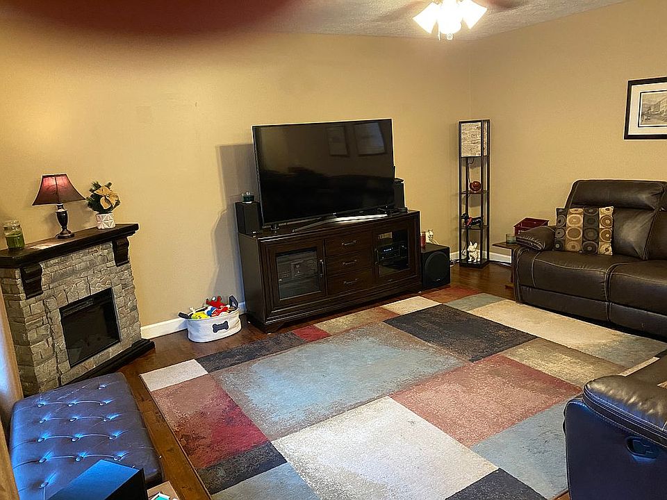 1st image of 55 Ashbury Ln