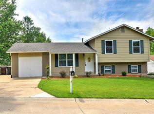 1234 Mendoza Dr, Saint Peters, MO 63376
