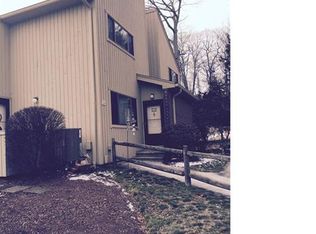 214 Shagbark Dr, Derby, CT 06418