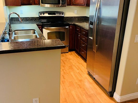 3rd image of 506 Canyon Dr Unit 50