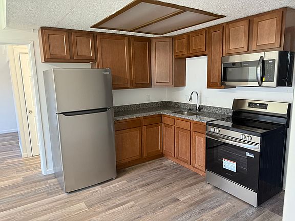 4th image of 336-346 N 40th St #1