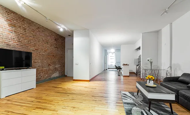 Rented by Highline Residential | media 72