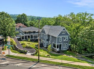 601 E State St, Ithaca, NY 14850