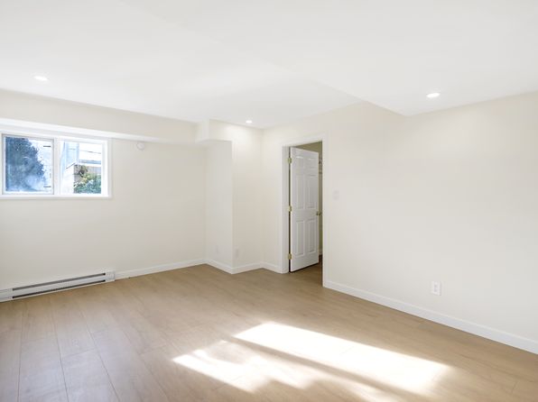 2 bedroom rental in West Vancouver — photo 9