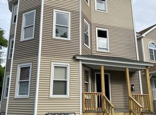 13 Douglas St, Worcester, MA 01603