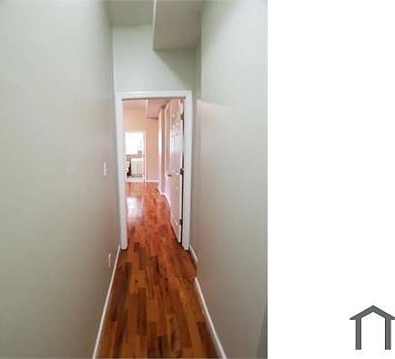 4th image of 329 S Orange Ave #1