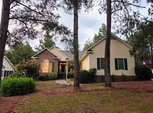 220 Spring Lake Dr, Pinehurst, NC 28374