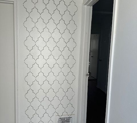 5th image of 2510 E 65th St Floor 1