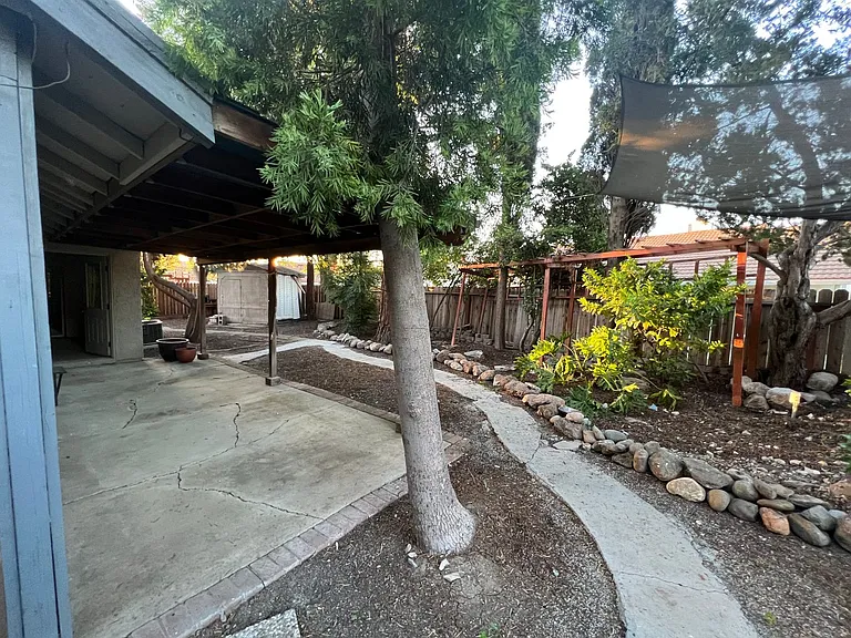 2870 Higgins Rd — Photo 13