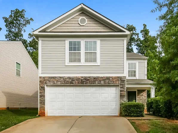 5521 Twin Brook Dr, Charlotte, NC 28269