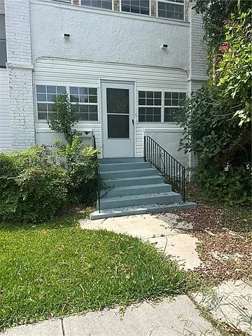 2344 Audubon St