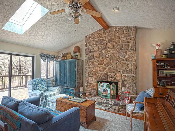 4th image of 104 Pine Knob Cir