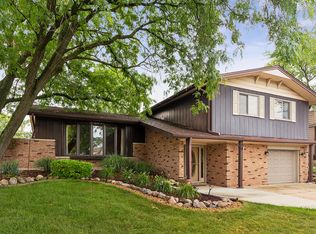 15037 La Palm Dr, Oak Forest, IL 60452