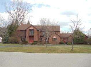 82 Roxbury Park, East Amherst, NY 14051