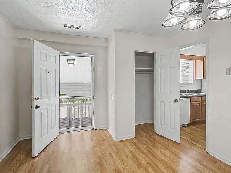19 Shanna Dr — Photo 26