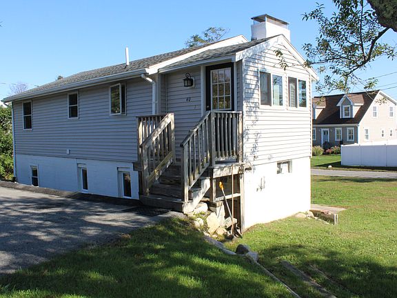 5th image of 40 Mayflower Dr