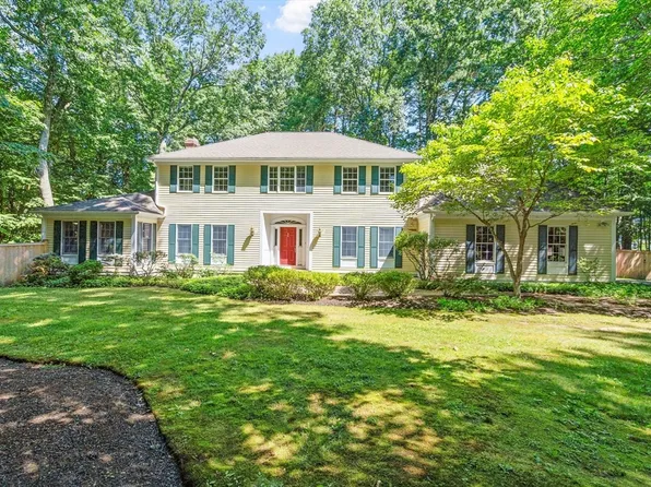 10 Wingate Ln, Acton, MA 01720