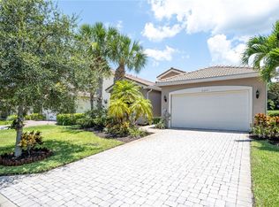 2079 Grey Falcon Cir SW, Vero Beach, FL 32962