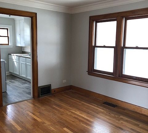 3rd image of 2611 Ashman St #1