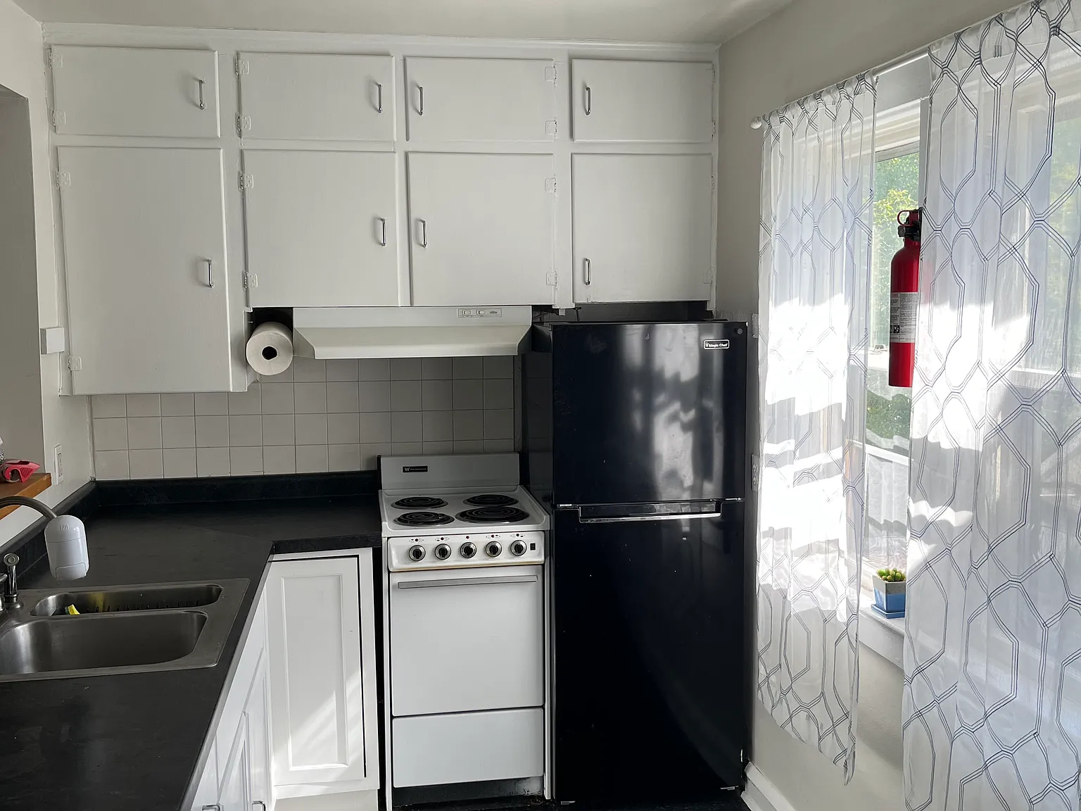1 bed, 700 sqft, $895 — Photo 2