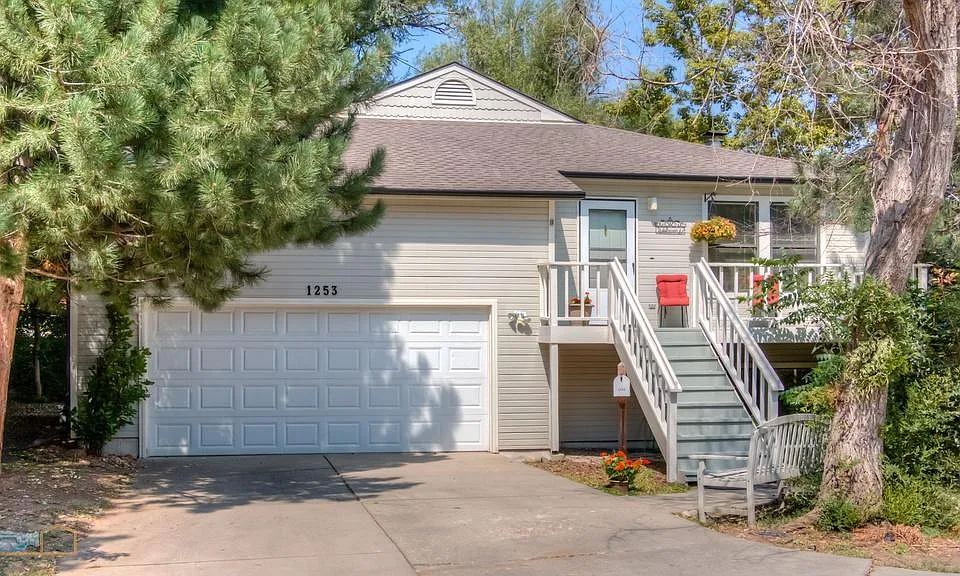 1253 Elder Ave