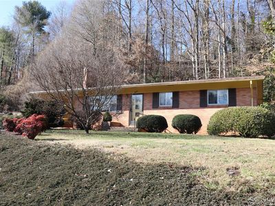 845 Meadowood Dr NE, Lenoir, NC, 28645