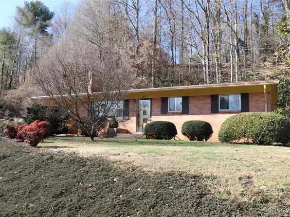 845 Meadowood Dr NE, Lenoir, NC 28645