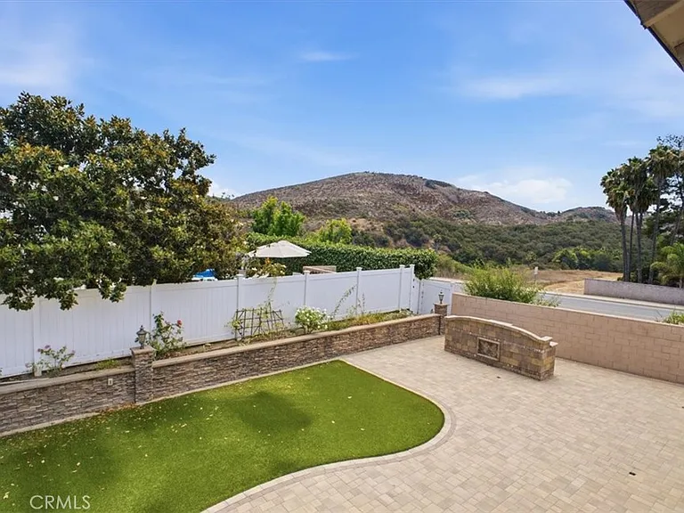 334 W Avenida De Las Flores — Photo 24