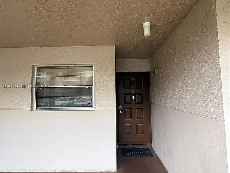9531 Seagrape Dr #106 — Photo 1