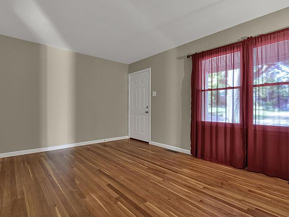 4th image of 10722 Trask Dr