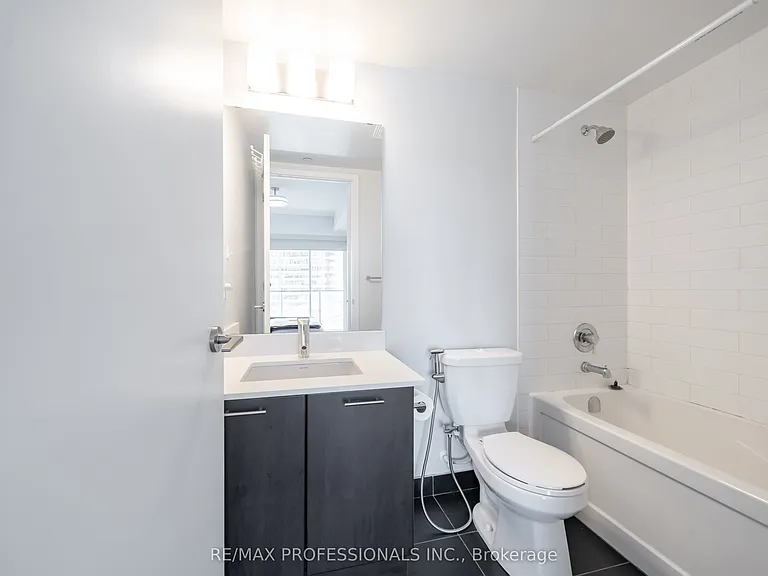2220 Lake Shore Blvd W #909 — Photo 20
