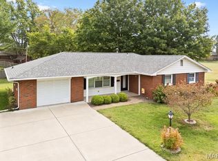 402 S Smiley St, O'Fallon, IL 62269