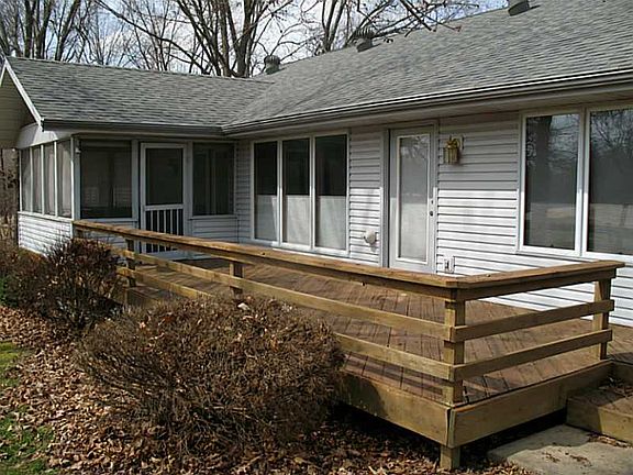 3rd image of 11 Monikie Cir