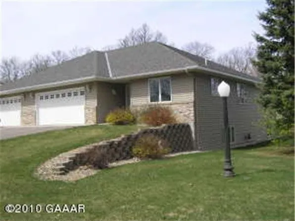 718 Van Dyke Rd NW, Alexandria, MN 56308