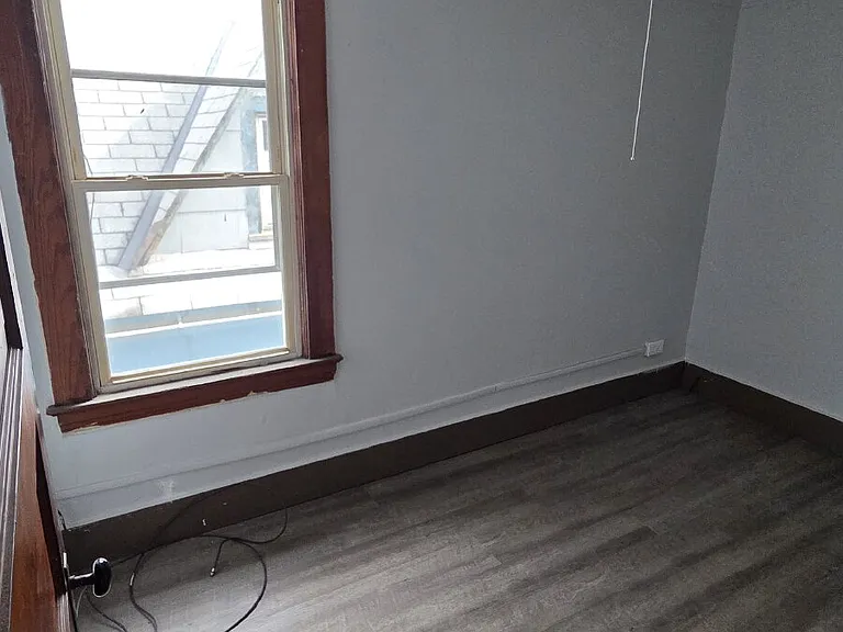3870 W 37th St #2 — Photo 10