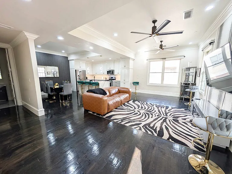 221 N Geary Ave #602 — Photo 4