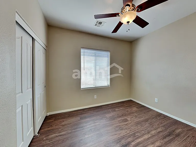 11602 W Grant St — Photo 15