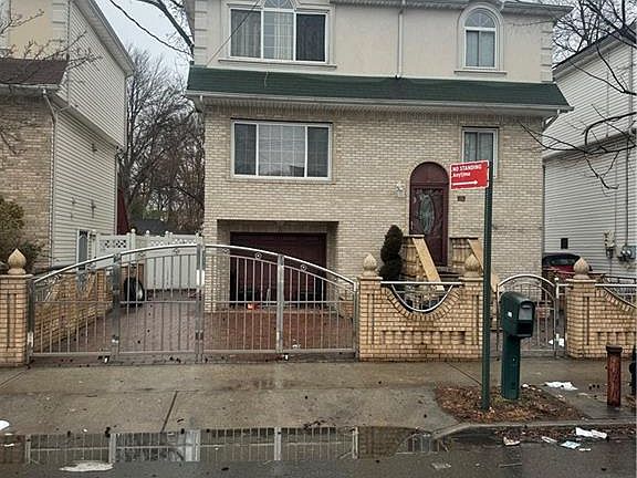 2nd image of 359 Netherland Ave