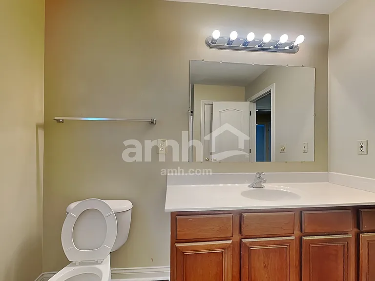 1811 Sumpter Ct — Photo 10