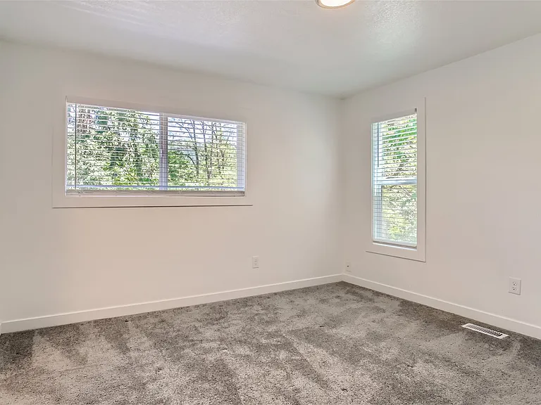 3396 SW Beaverton Hillsdale Hwy — Photo 18
